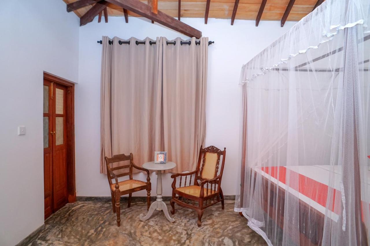 Antique Ceylon Villa Ahangama Eksteriør bilde