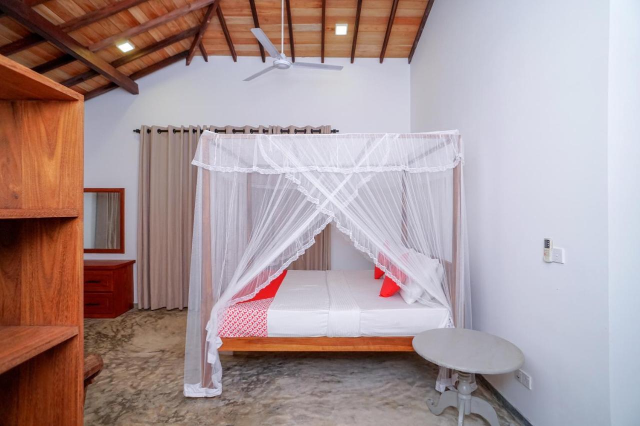 Antique Ceylon Villa Ahangama Eksteriør bilde