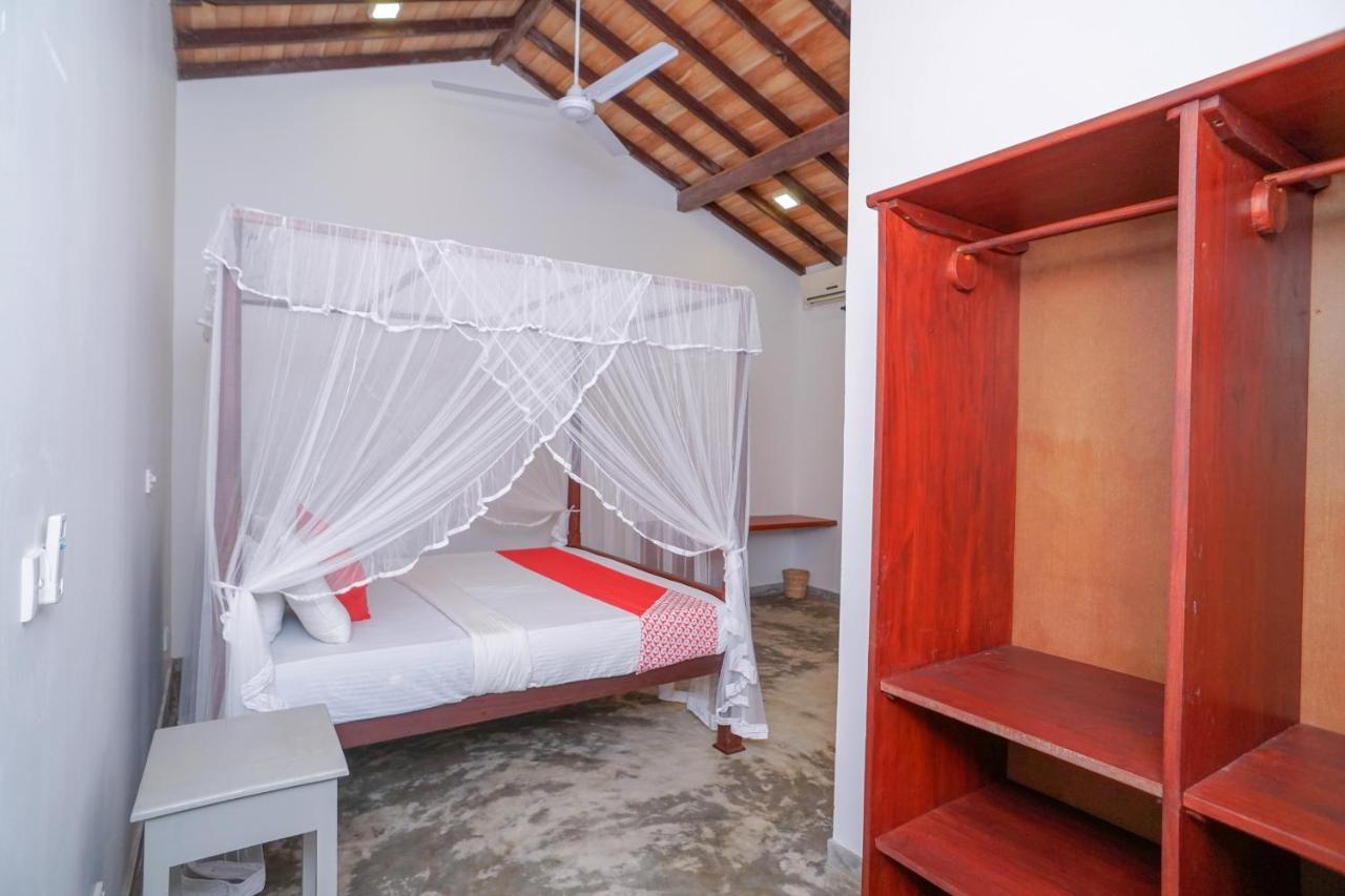 Antique Ceylon Villa Ahangama Eksteriør bilde